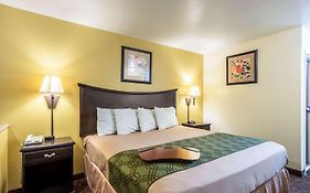 Econo Lodge Inn & Suites Searcy